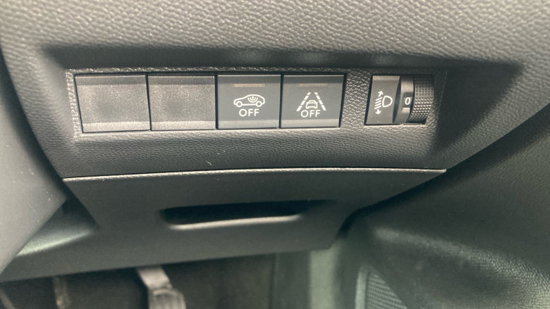 Peugeot 2008 100kW Allure Premium 50kWh 5dr Auto Electric Estate